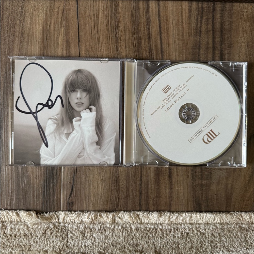 Taylor Swift Signed The Tortured Poets Department Cd